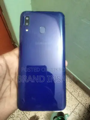 Samsung Galaxy A20 (Used)