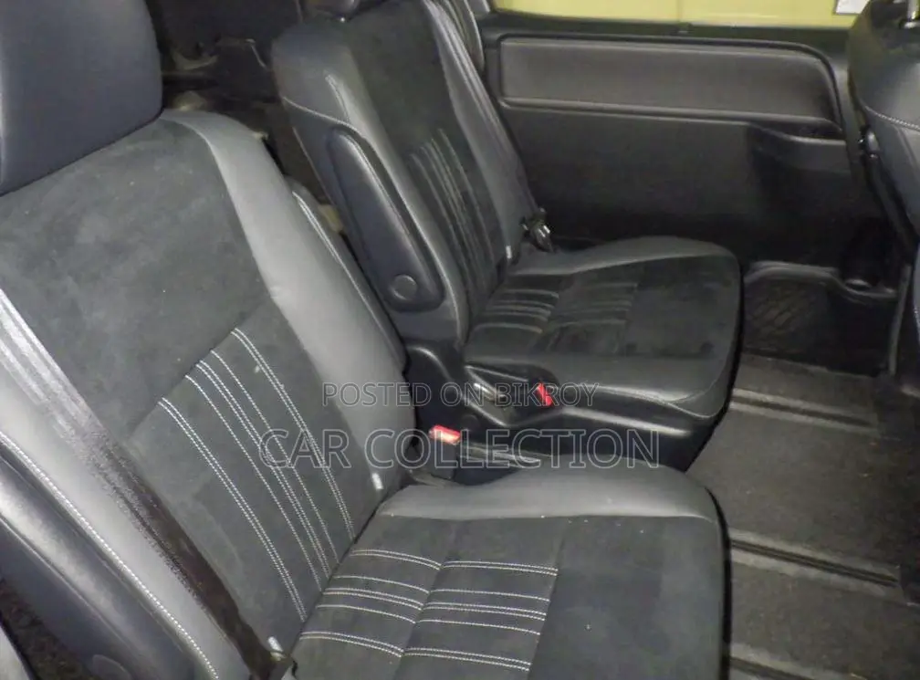 Toyota Esquire 2020