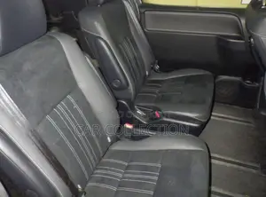 Toyota Esquire 2020