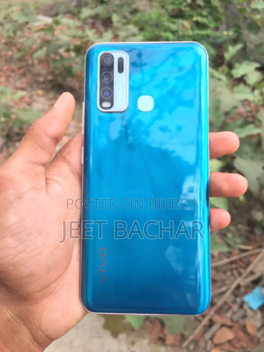 Vivo Y30 . (Used)