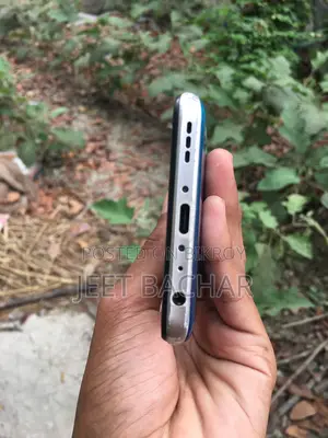 Vivo Y30 . (Used)