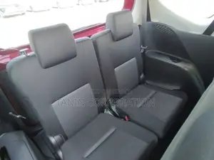 Toyota Sienta Hybrid G 2020