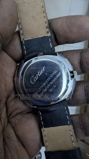 সিঙ্গাপুর থেকে আনা কার্টিয়ার অটোমেটিক ঘড়ি
