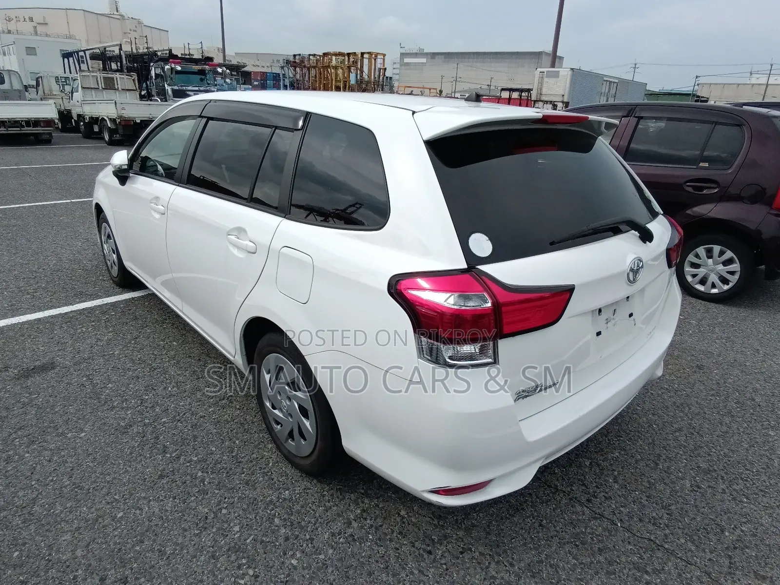 Toyota Fielder Non Hybrid EX White 2020