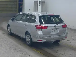 Toyota Fielder Ex Hybrid Silver2020 2020