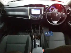 Toyota Fielder Ex Hybrid Silver2020 2020