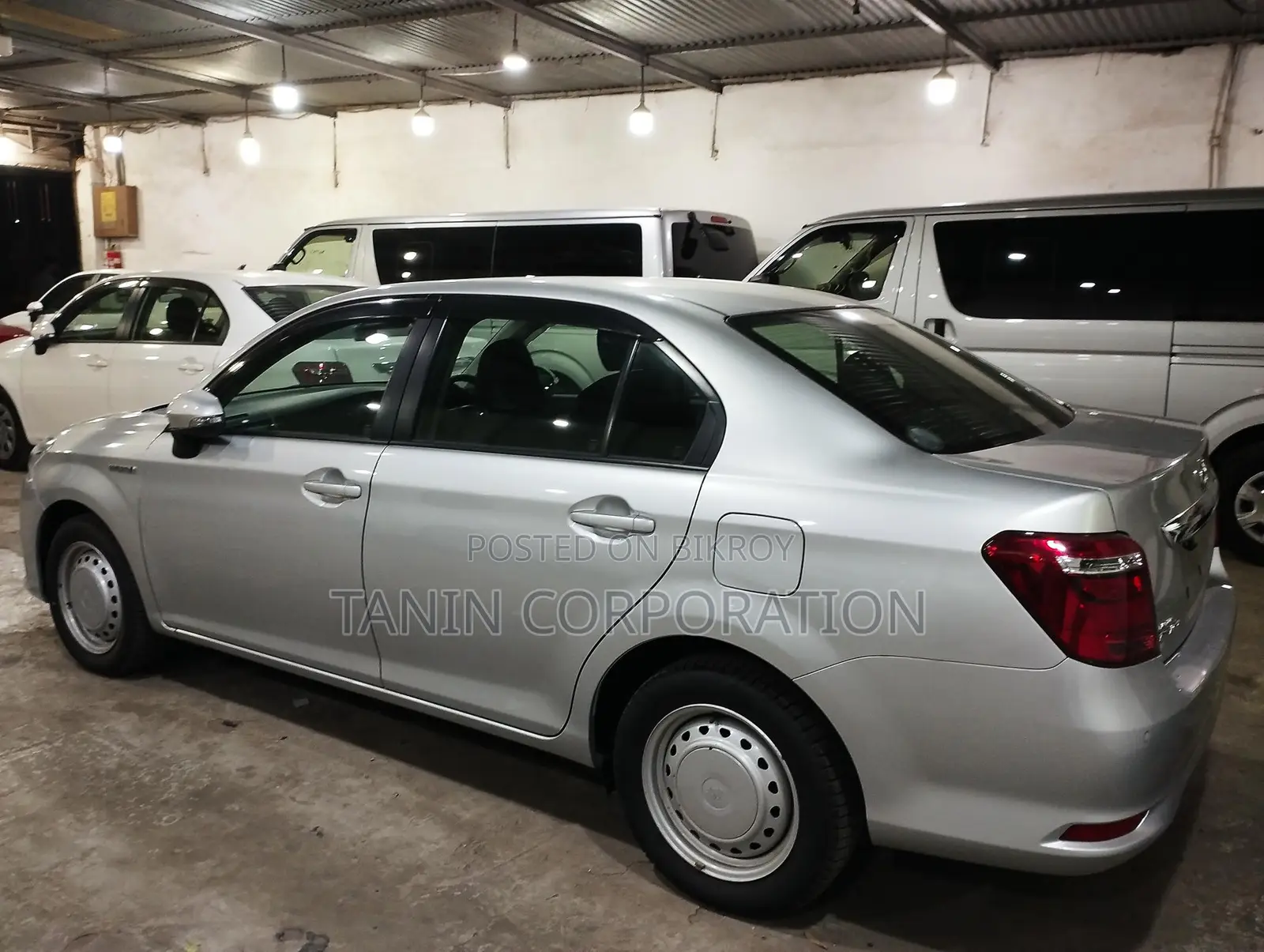 Toyota Axio Hybrid EX 4 AP 2020