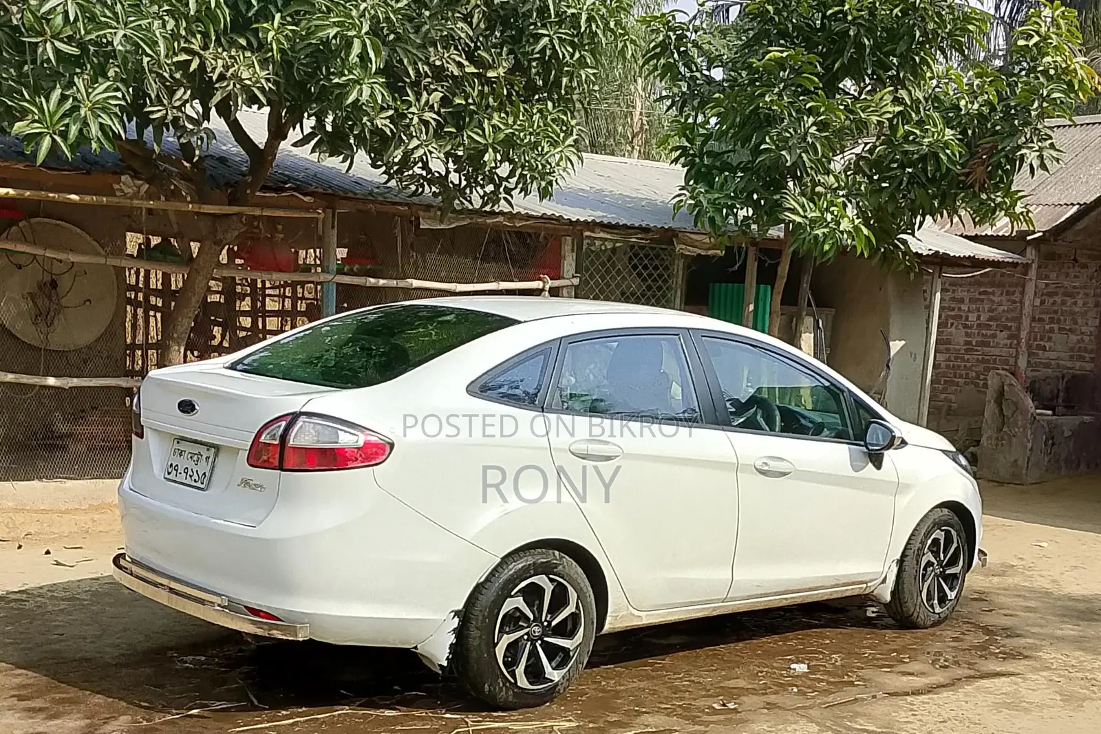 Ford Fiesta . 2013