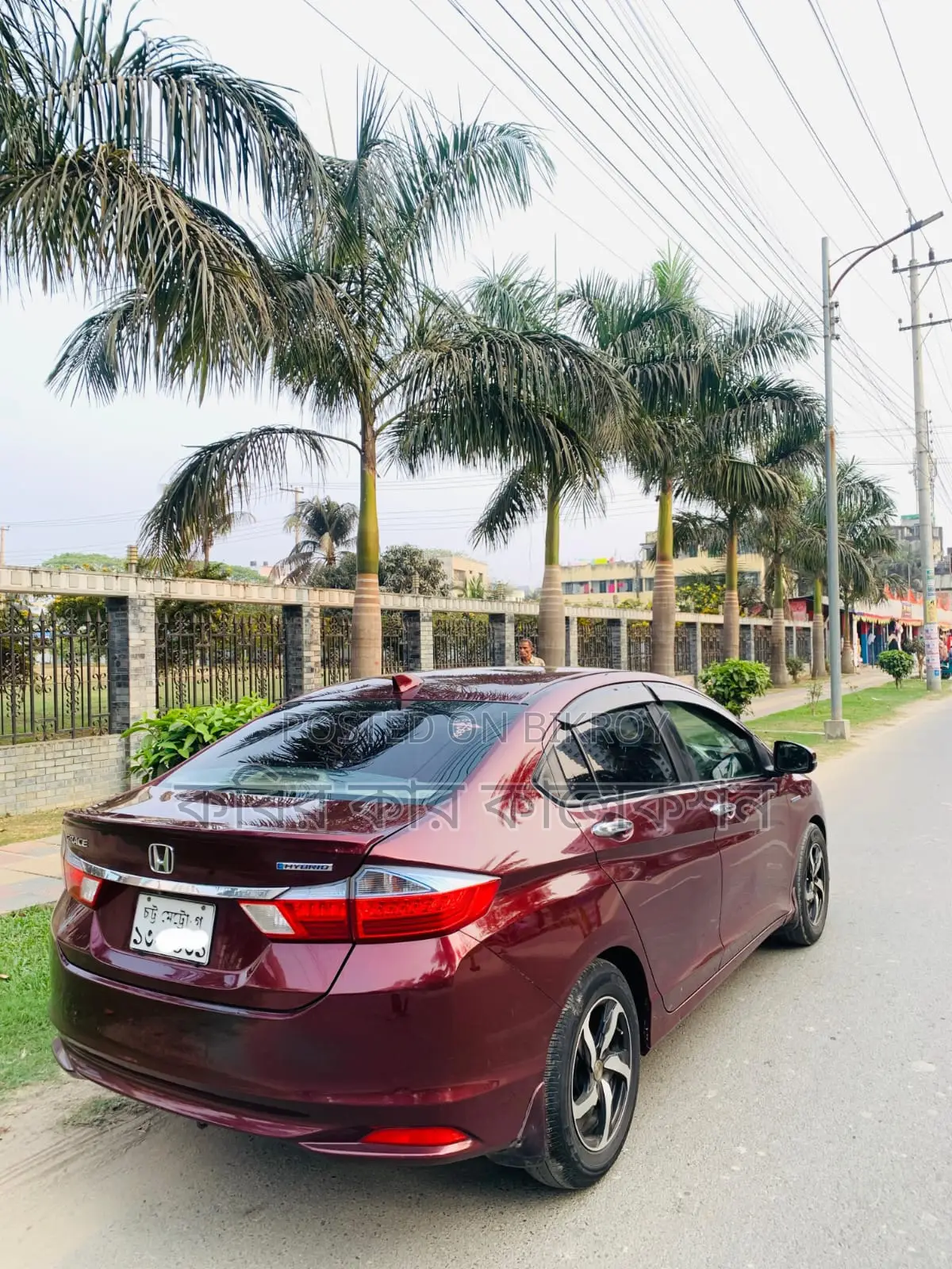 Honda Grace hybrid 2015
