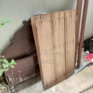 One Single Bed + Two Mattresses