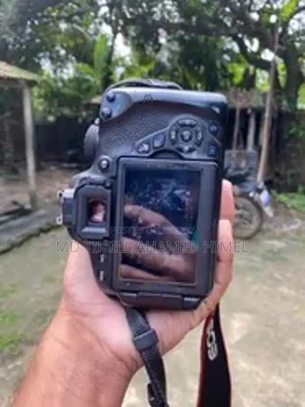 Canon 700D