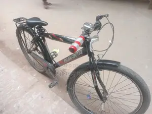A bicycle will be sold. The name of the bicycle is Duronto.