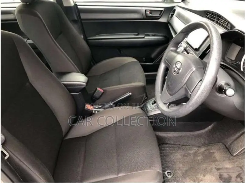 Toyota Axio EX 2022