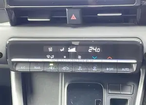 Toyota Noah SG. NON. HYB 2022