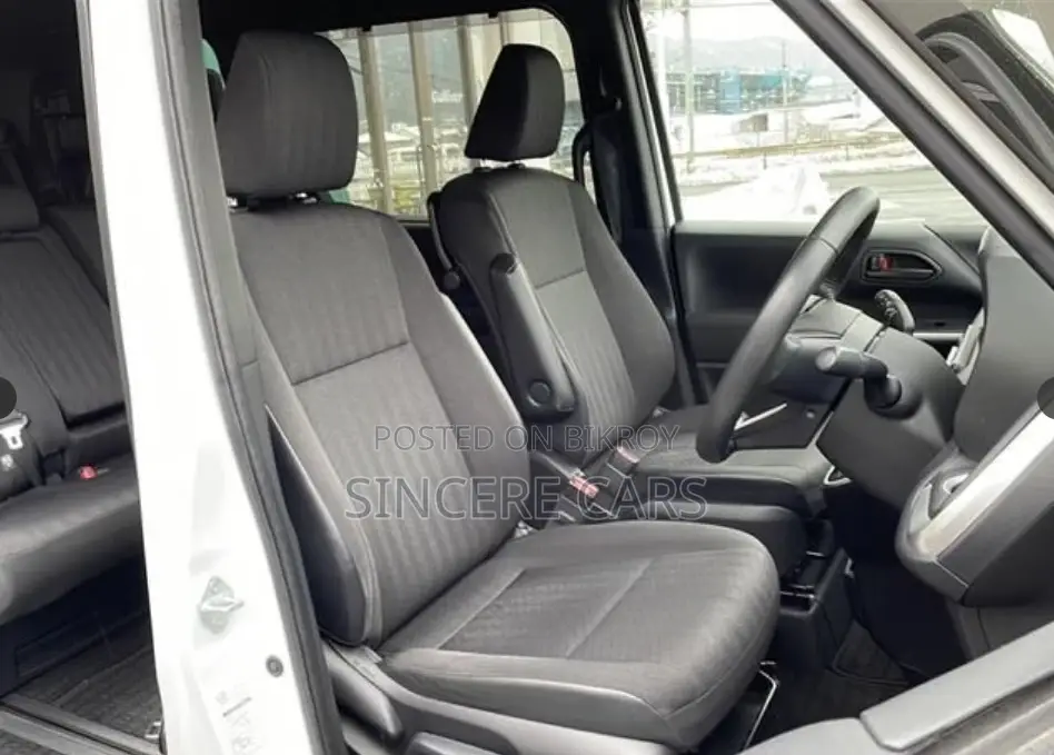 Toyota Noah SG. NON. HYB 2022