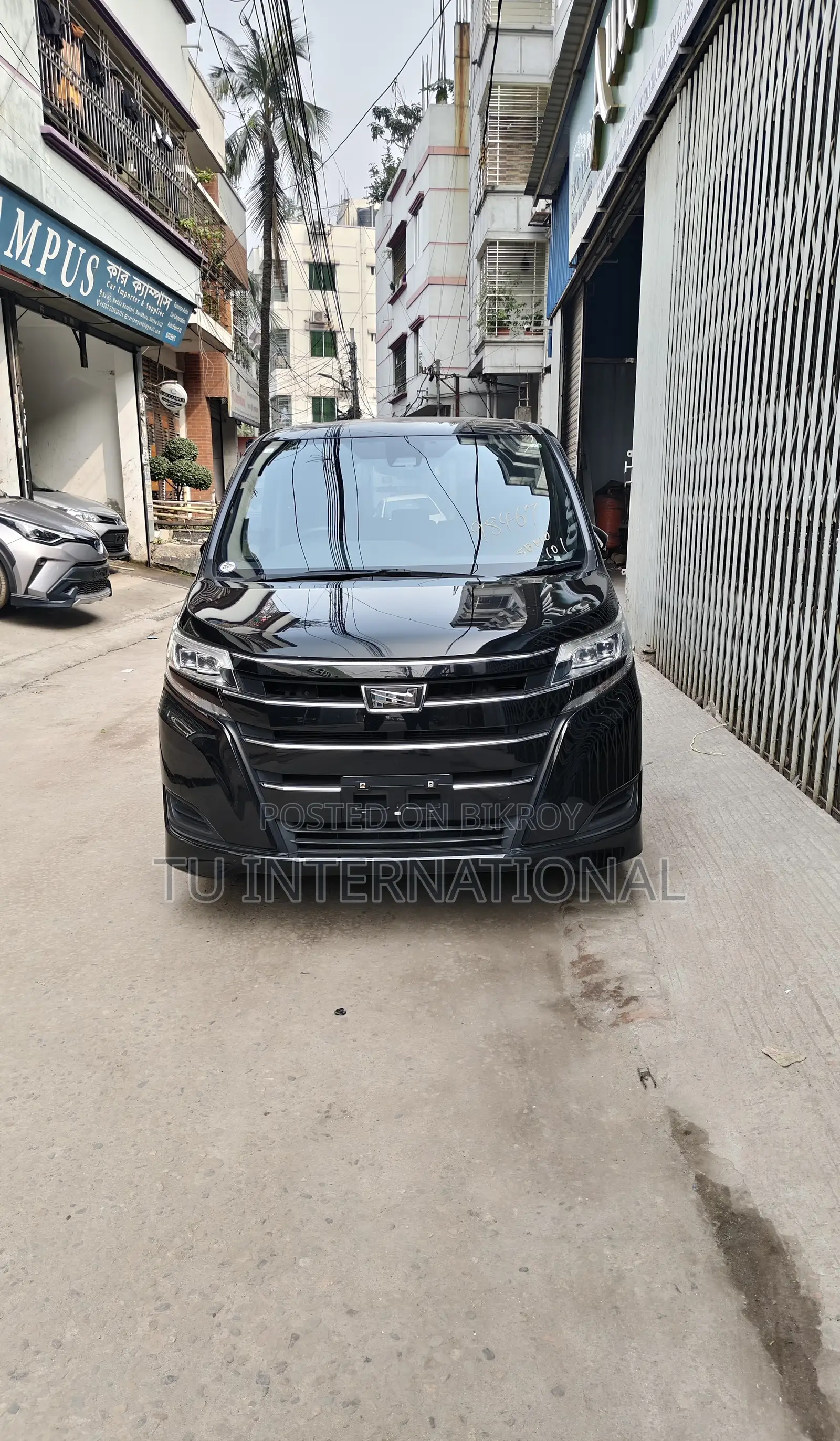 Toyota Noah 1 DOOR POWER KEY 2020