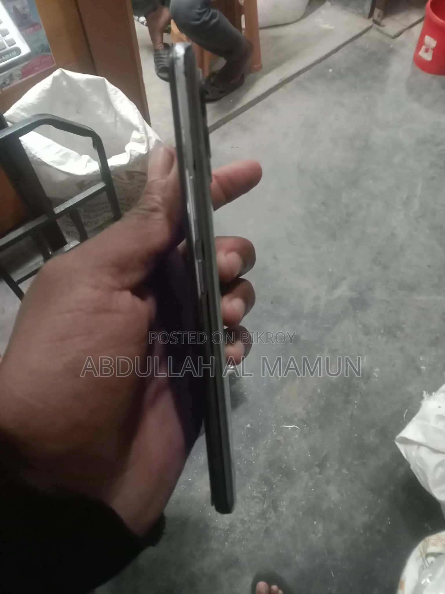 Realme 8 8/128 (Used)