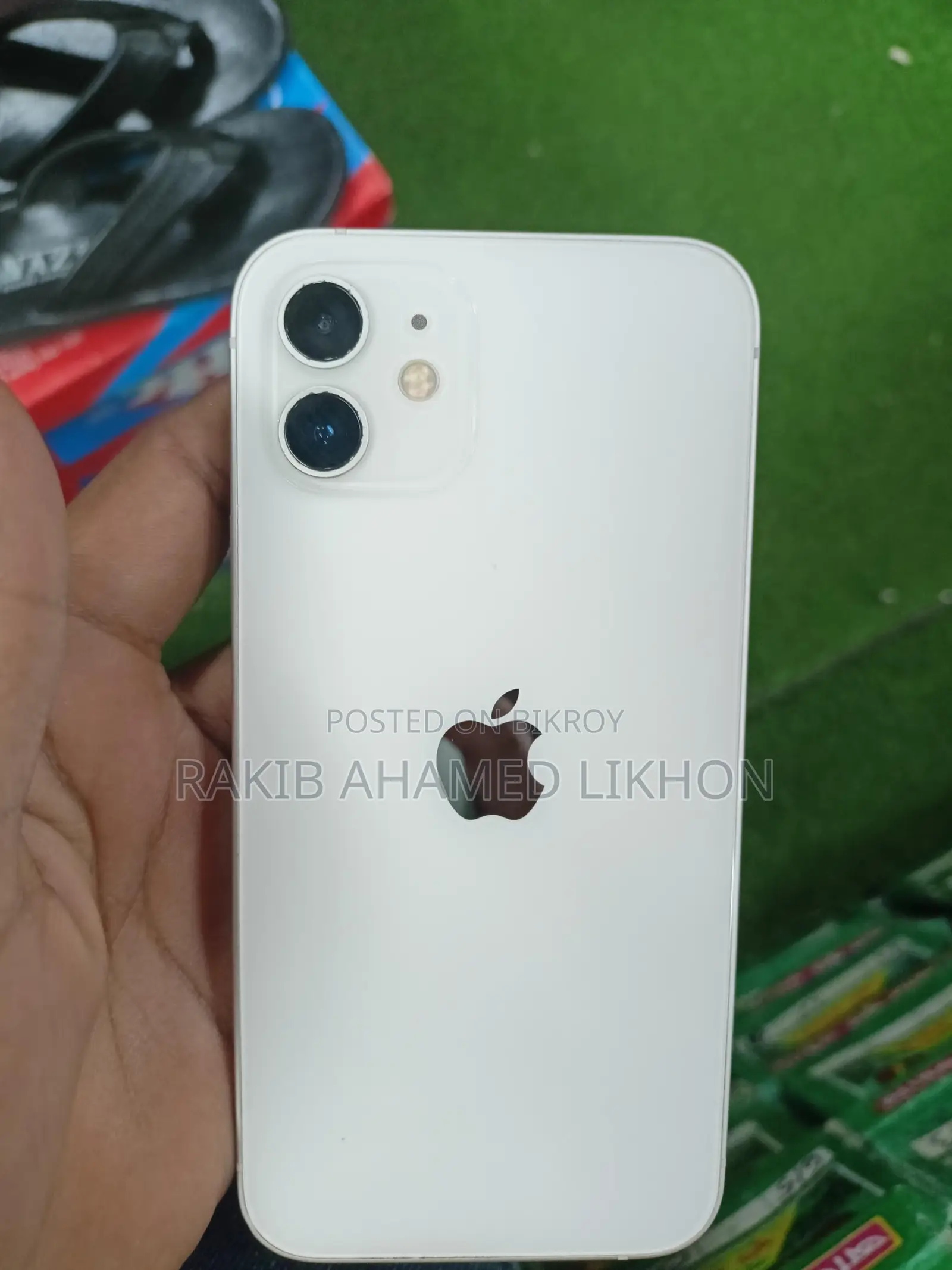 Apple iPhone 12 (Used)