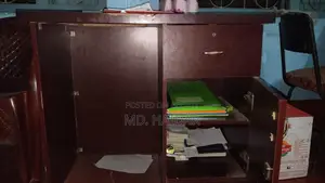অফিস ডেস্ক বিক্রির জন্য