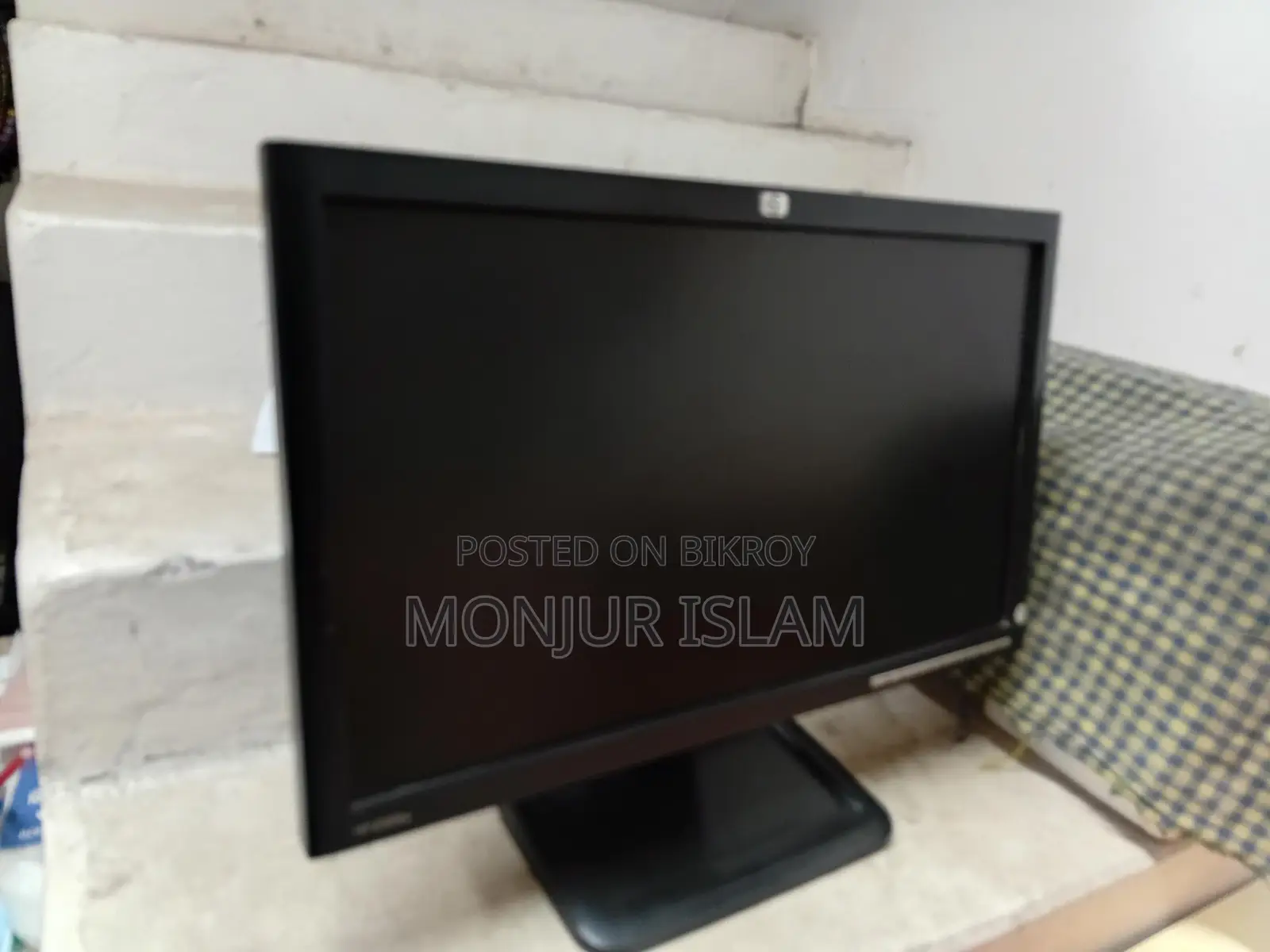 17-inch Monitor