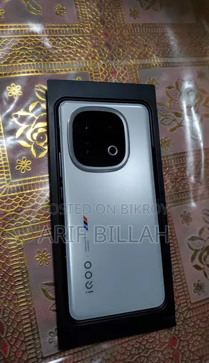 iQOO 13 12/256 (Used)