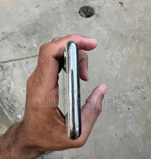 Apple iPhone X (Used)