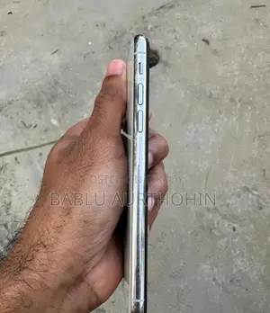 Apple iPhone X (Used)