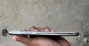 Apple iPhone X (Used)