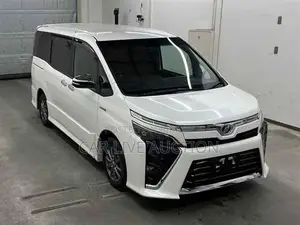 Toyota Voxy Hybrid ZS Kerameki 2020