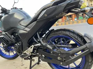 Yamaha FZS V3 deluxe 2024
