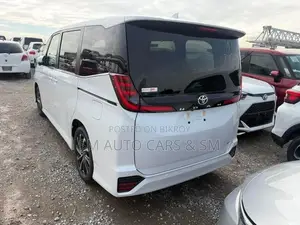 Toyota Noah Hybrid SZ Pearl New 2026