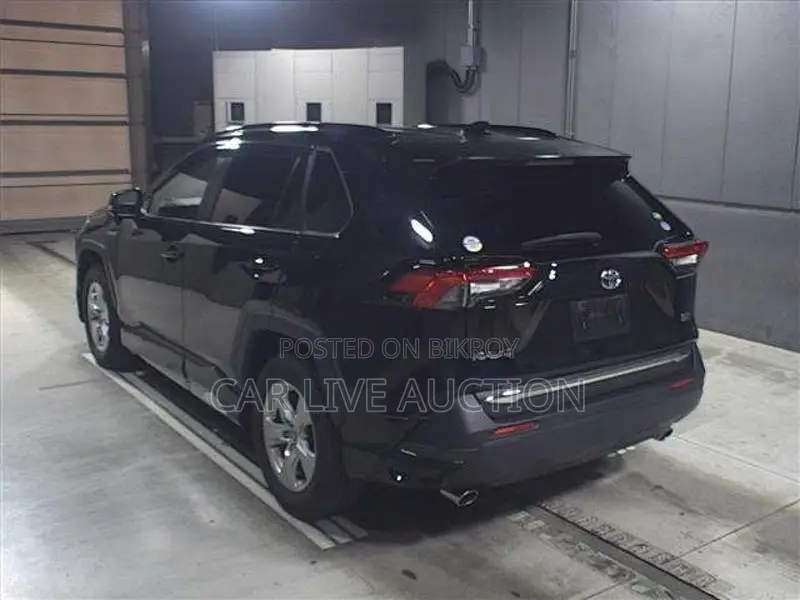 Toyota RAV4 Hybrid X 2021