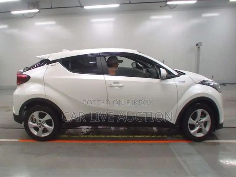 Toyota C-HR Hybrid S 2021