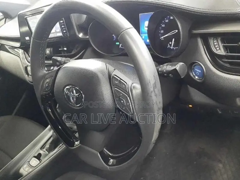 Toyota C-HR Hybrid S 2021