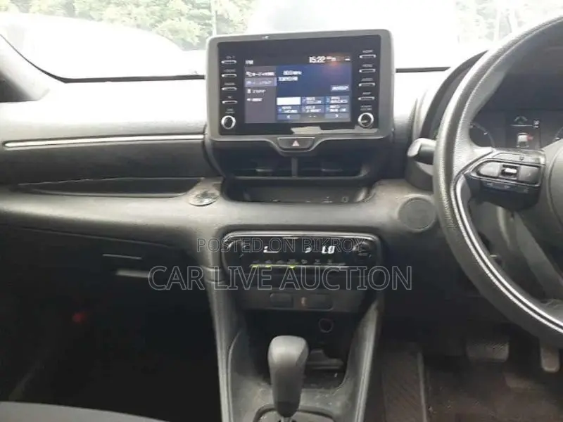 Toyota Yaris Hybrid X 2021