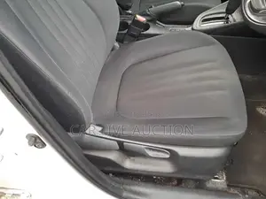 Toyota Yaris Hybrid X 2021