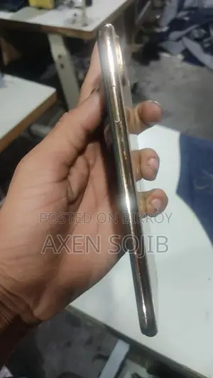 Apple iPhone XS Max (Used)