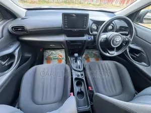 Toyota Yaris Cross Hybrid X Pre-order 2021