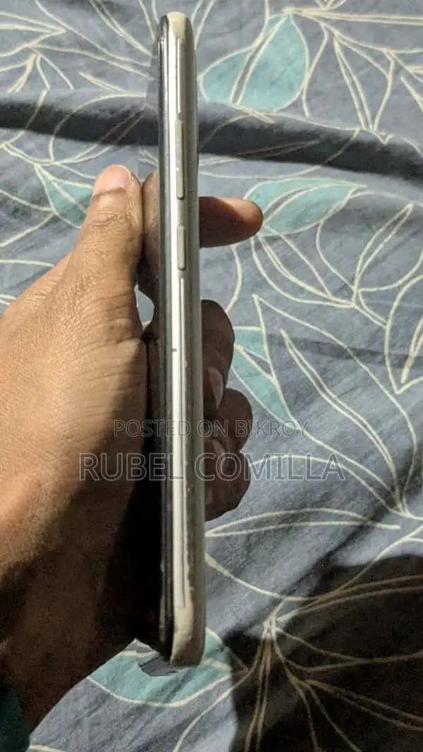 Vivo Y50 (Used)