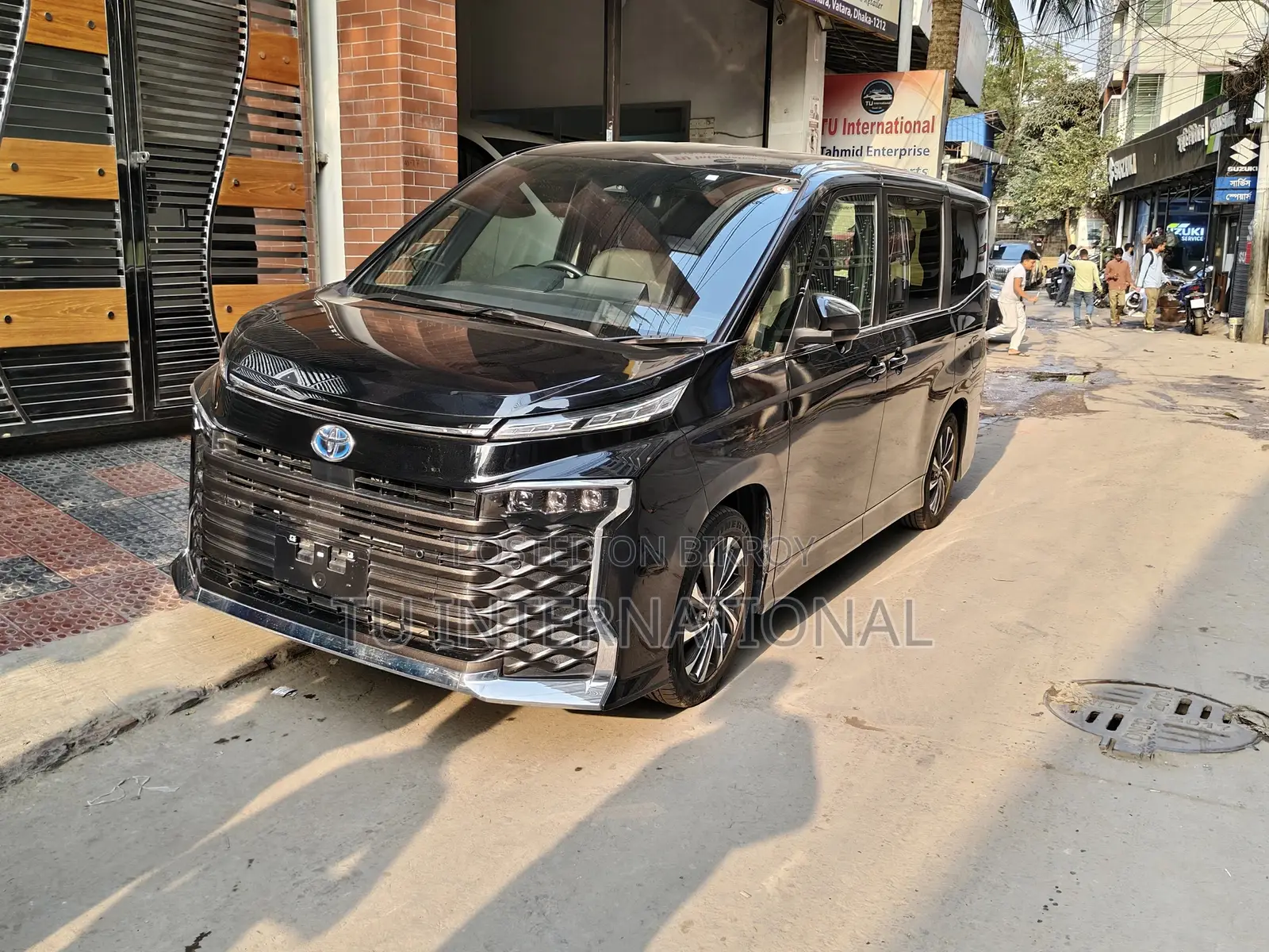 Toyota Voxy SZ PACKAGE HYBRID. 2023