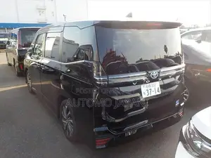 Toyota Voxy SZ 2022