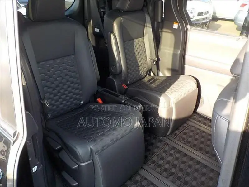 Toyota Voxy SZ 2022