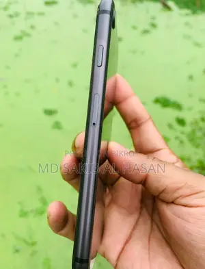 Apple iPhone 8 (Used)