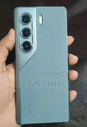 Tecno Camon 40 Pro . (Used)