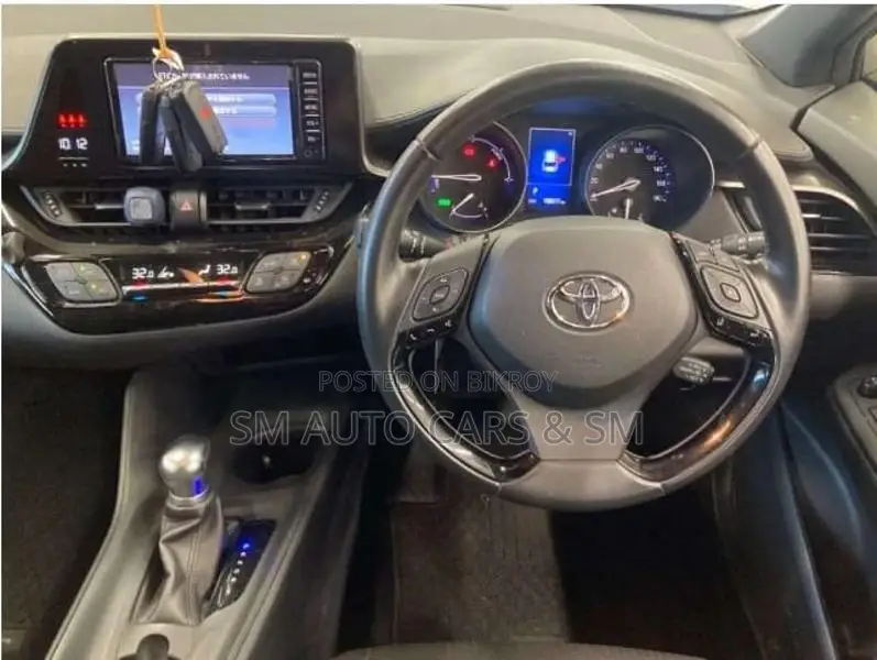 Toyota C-HR S Led Grey Color 2019