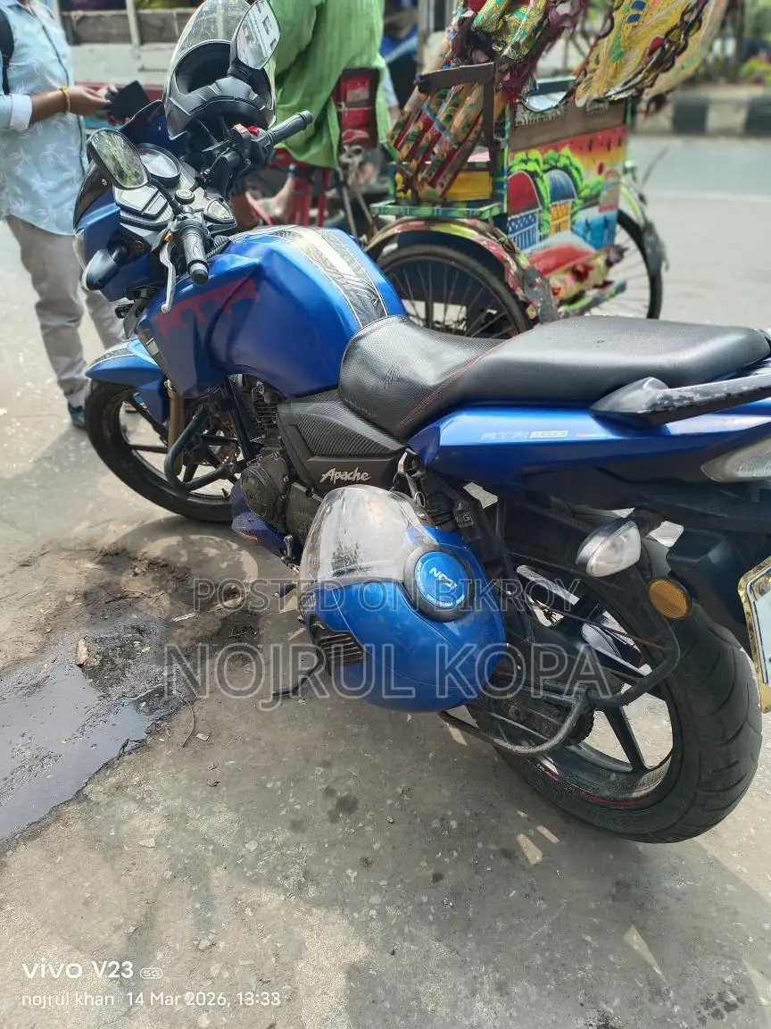 টিভিএস অ্যাপাচি আরটিআর ১৬০ টুভি ২০২২ নীল