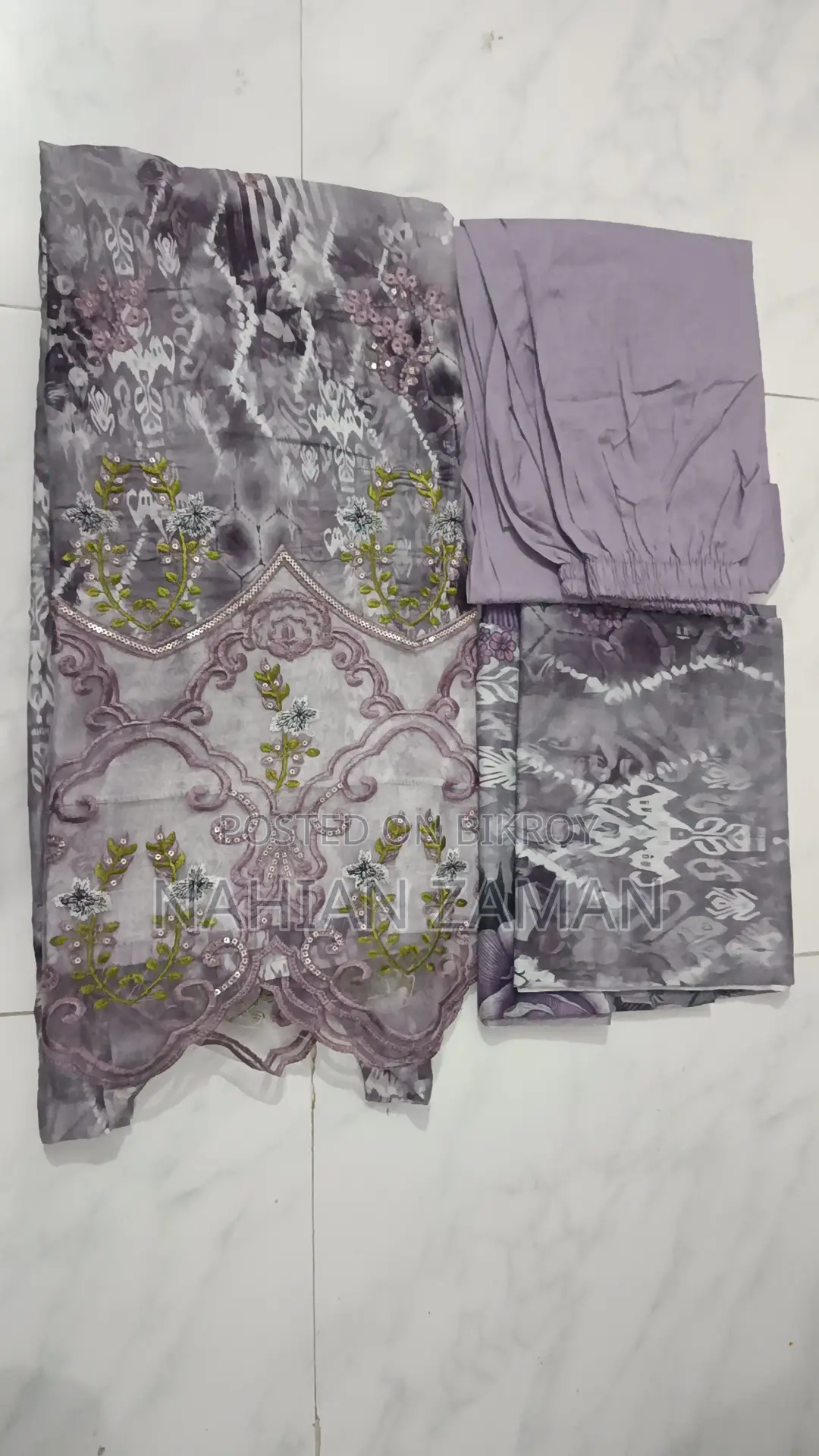 নতুন থ্রি পিছ ২ টা