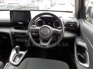 Toyota Yaris Cross G Black 360 Camera 2021
