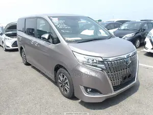 টয়োটা এস্কয়ার হাইব্রিড জিআই ব্রাউন ২০২০