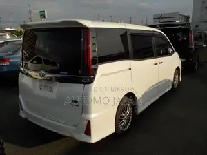 Toyota Noah Si WXB 3 2021